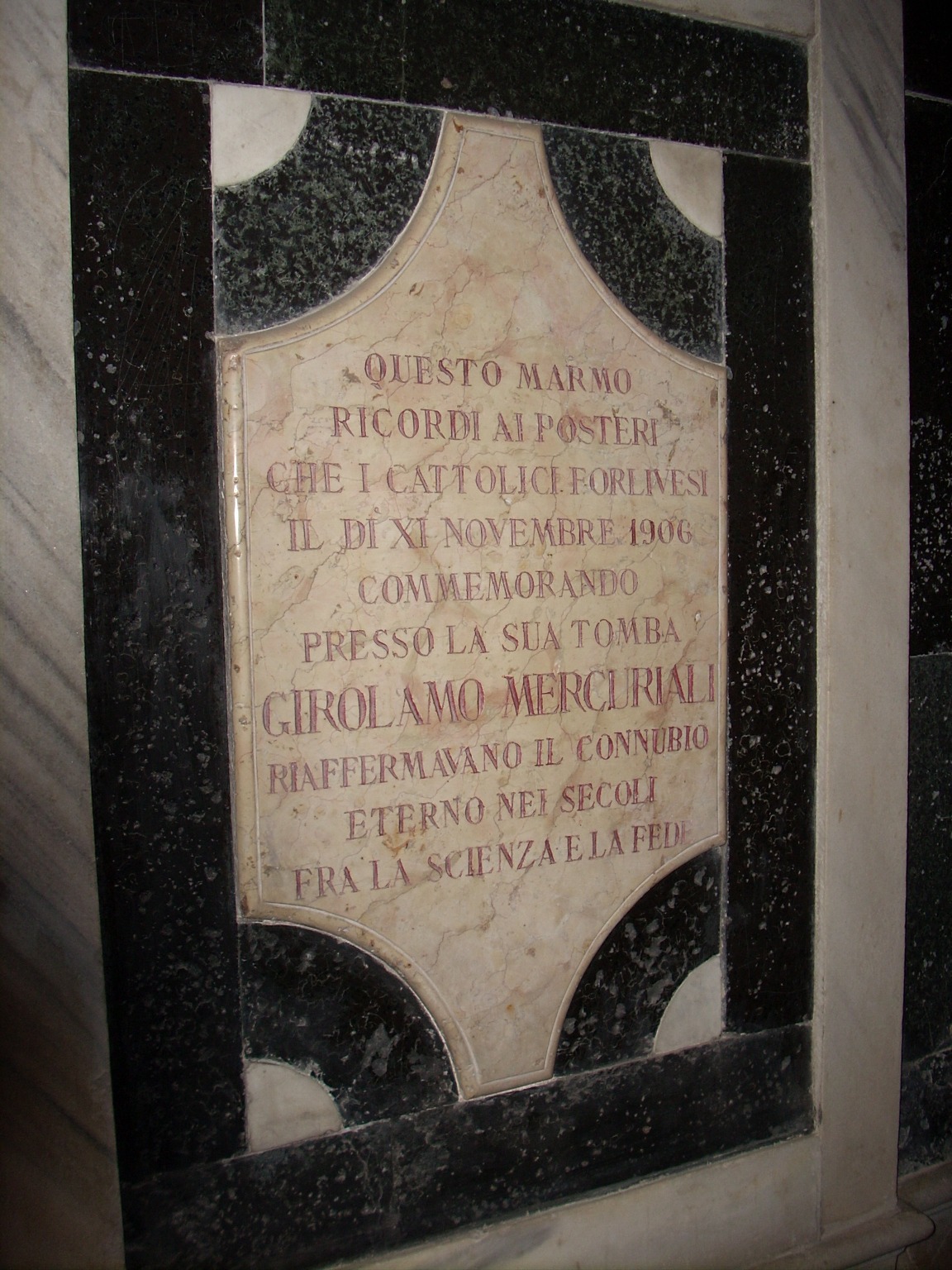 Girolamo Mercuriali's tomb, Forlì - 3.JPG